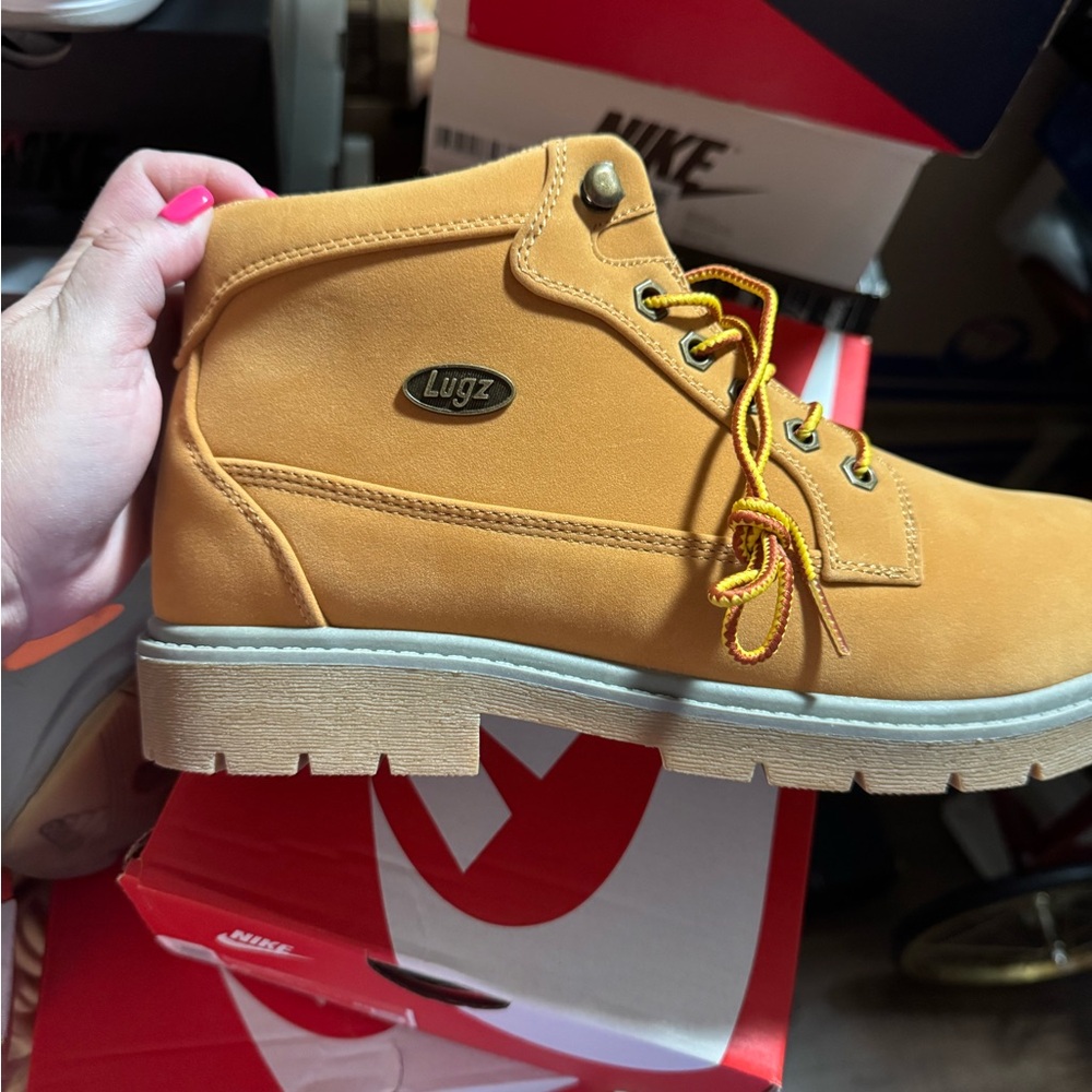 Lugz Men’s Tan Ankle Boots Size 8